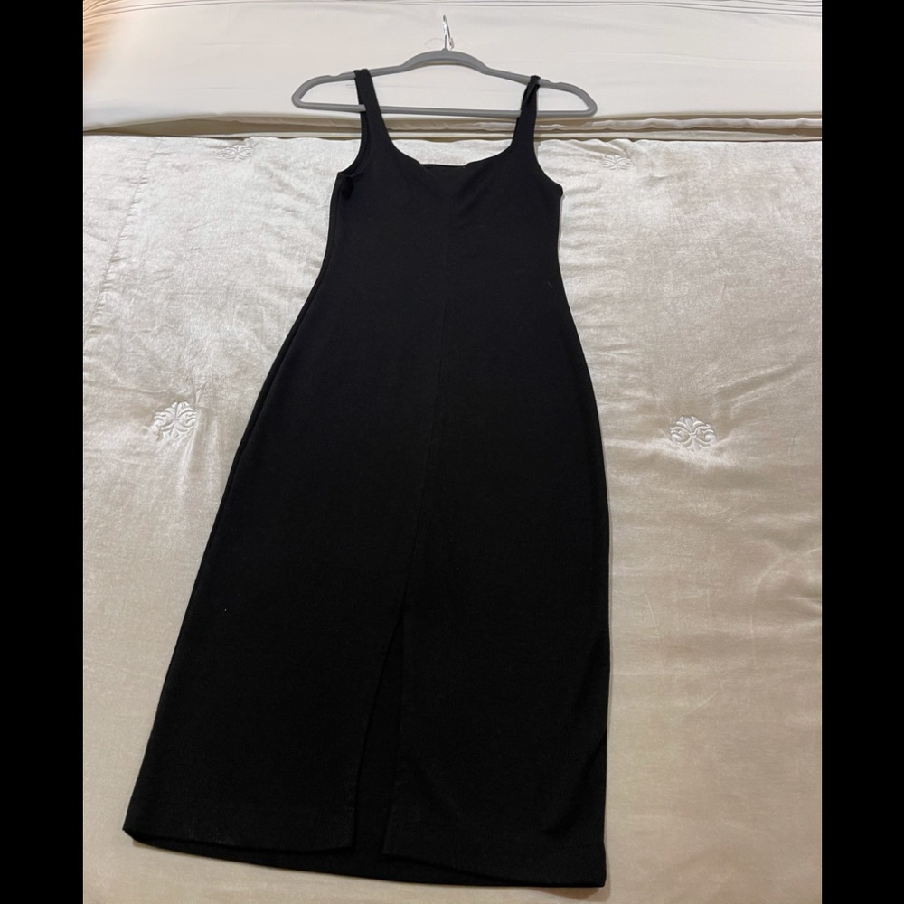 Zara black dress with slit in the back